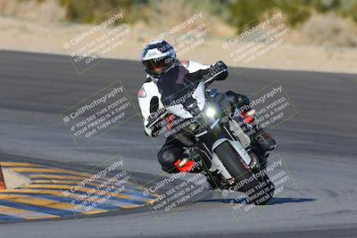 media/Dec-18-2022-SoCal Trackdays (Sun) [[8099a50955]]/Turn 10 (140pm)/